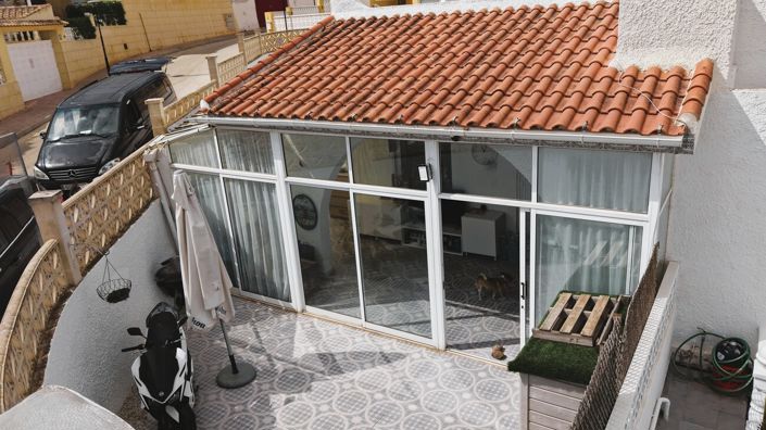 Image No.2-2 Bed House for sale