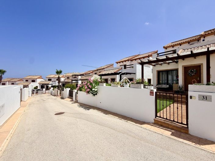 Image No.16-3 Bed Property for sale