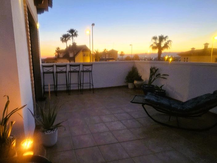 Image No.19-3 Bed Property for sale