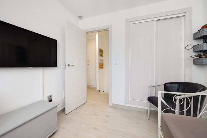 Image No.19-2 Bed Townhouse for sale