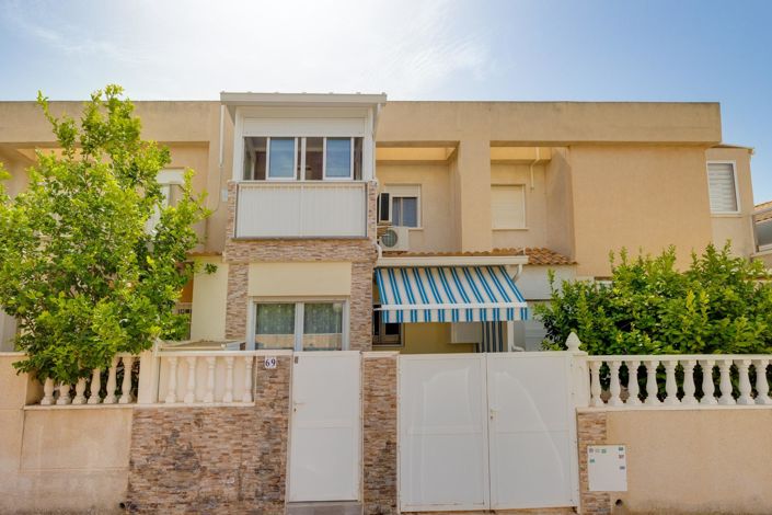 Image No.2-Maison de ville de 2 chambres à vendre à Torrevieja