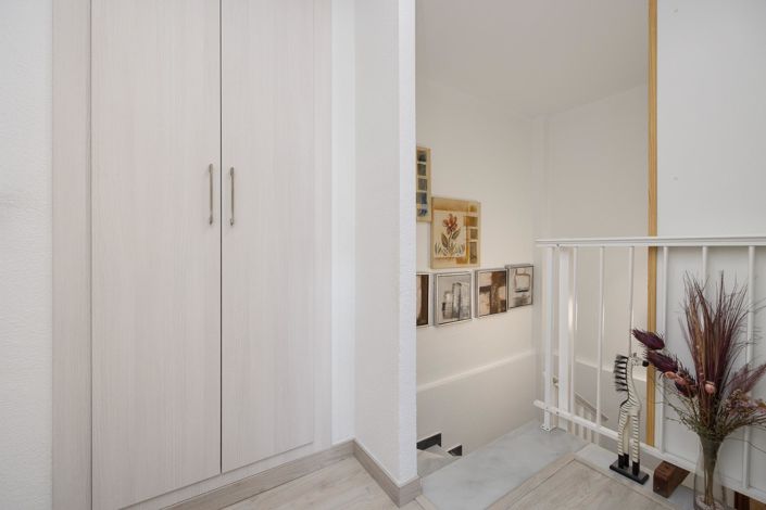 Image No.20-2 Bed Townhouse for sale