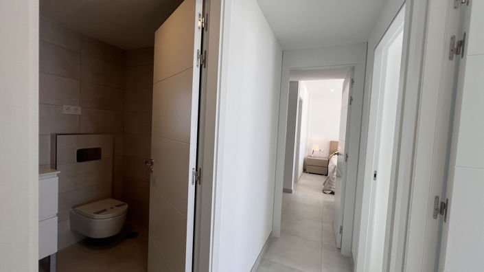 Image No.21-3 Bed Apartment for sale