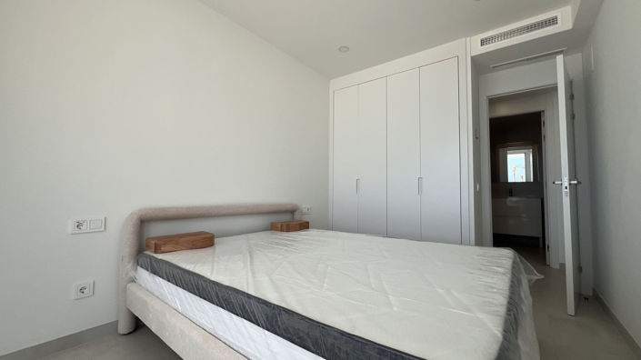 Image No.23-3 Bed Apartment for sale
