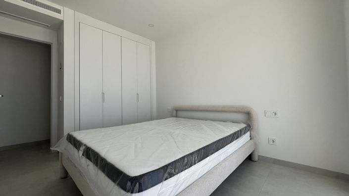 Image No.26-3 Bed Apartment for sale