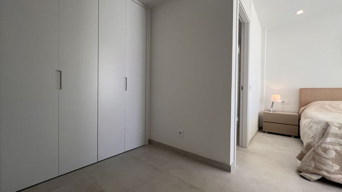 Image No.27-3 Bed Apartment for sale