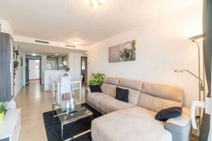 Image No.16-2 Bed Property for sale