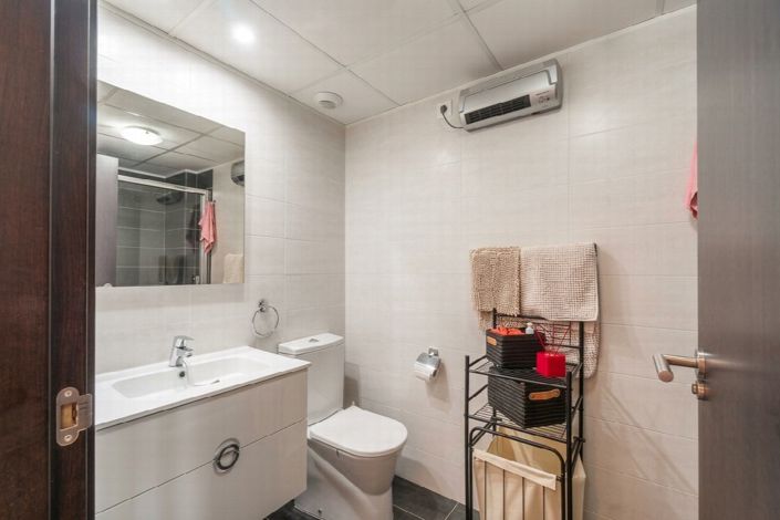 Image No.21-2 Bed Property for sale