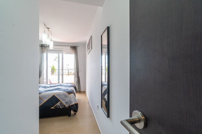 Image No.28-2 Bed Property for sale