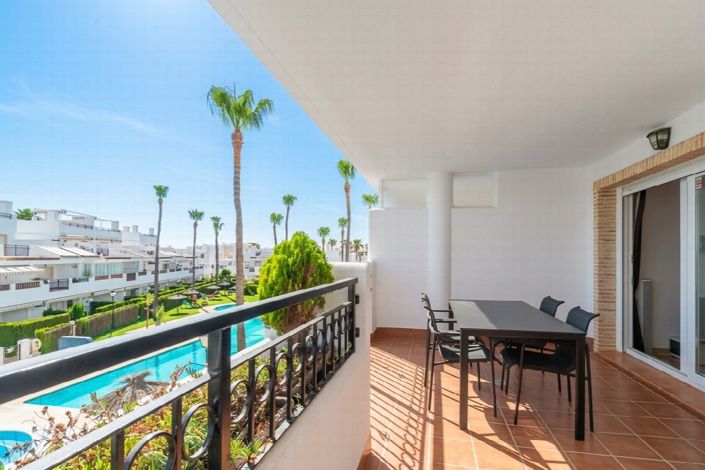 Image No.3-2 Bed Property for sale