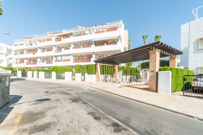 Image No.35-2 Bed Property for sale