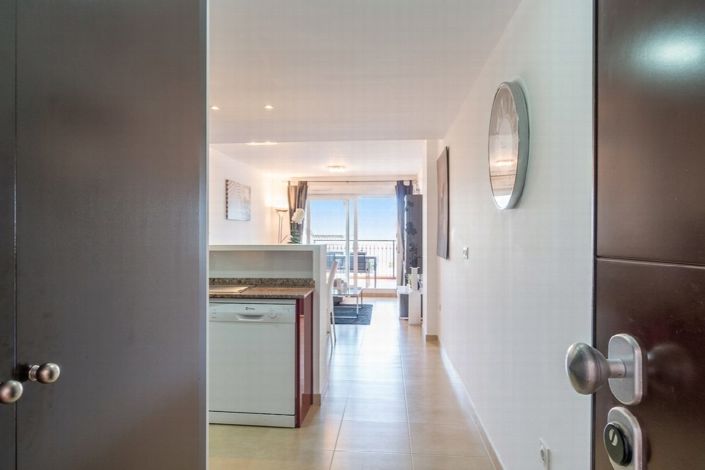 Image No.4-2 Bed Property for sale