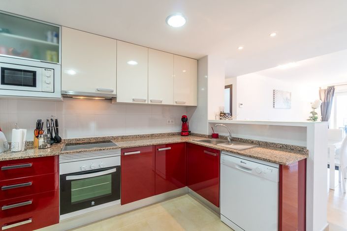 Image No.7-2 Bed Property for sale