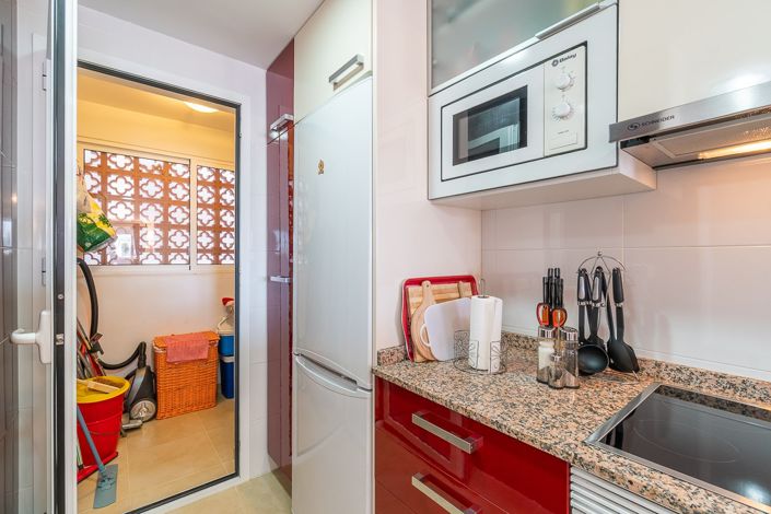 Image No.9-2 Bed Property for sale