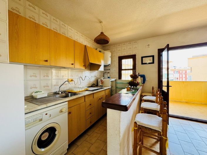 Image No.11-3 Bed House for sale
