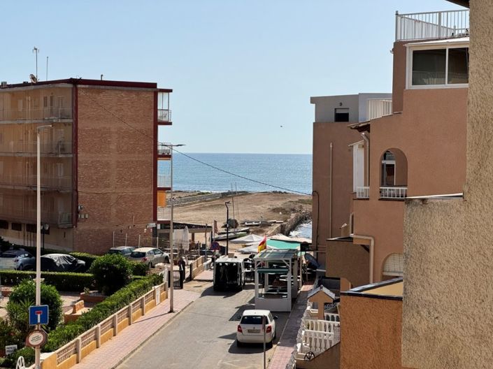 Image No.21-3 Bed Apartment for sale