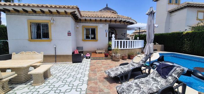 Image No.3-Villa de 4 chambres à vendre à Villamartin