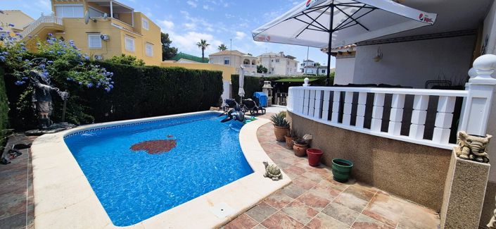 Image No.7-4 Bed House for sale