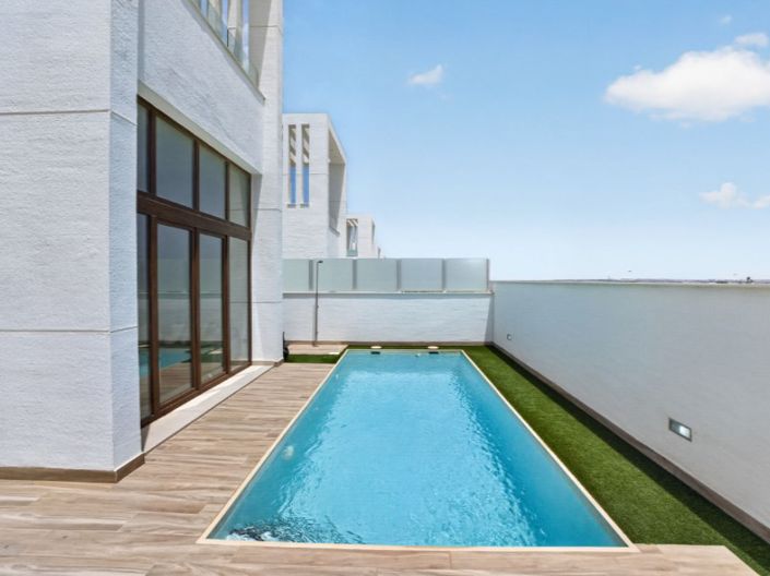 Image No.3-3 Bed Property for sale