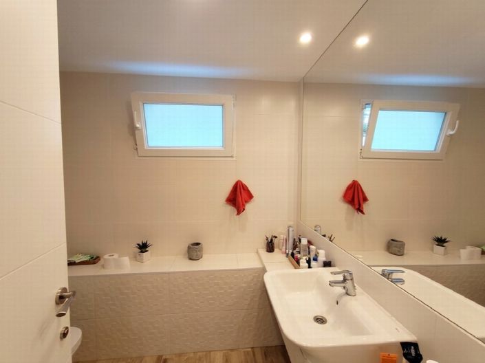 Image No.41-4 Bed Property for sale