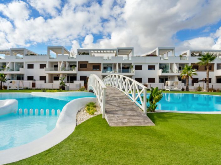 Image No.41-4 Bed House for sale