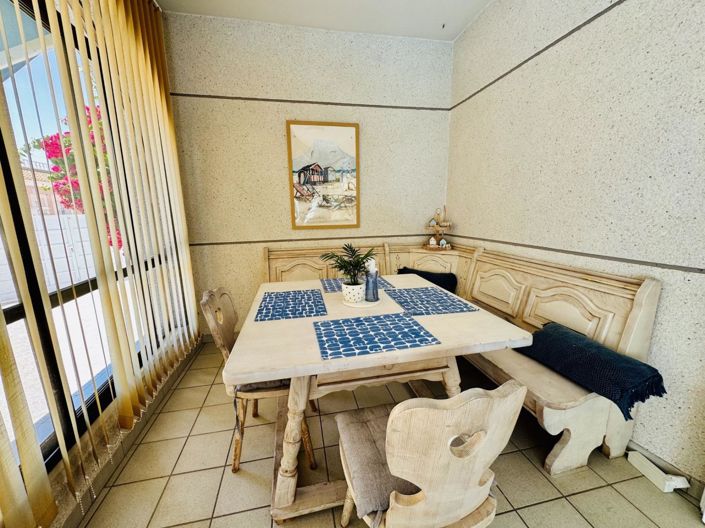 Image No.10-2 Bed Villa for sale