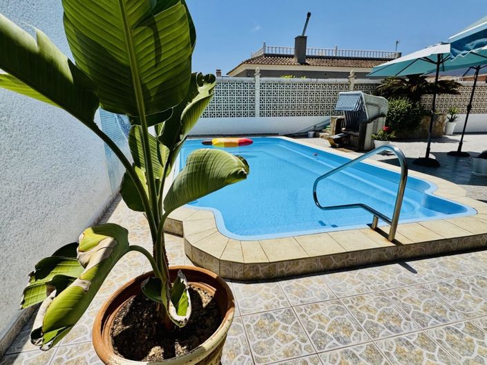 Image No.3-2 Bed Villa for sale