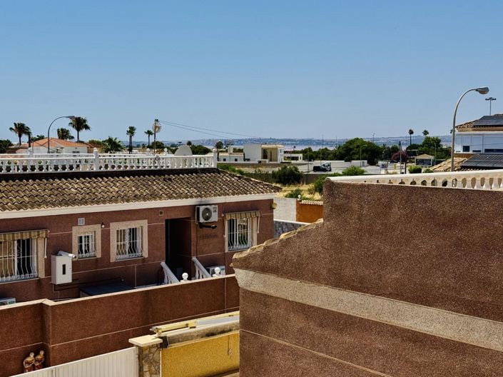 Image No.35-2 Bed Villa for sale