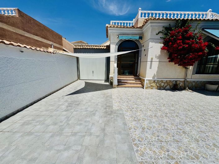 Image No.4-2 Bed Villa for sale