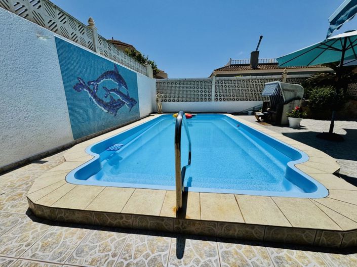 Image No.40-2 Bed Villa for sale