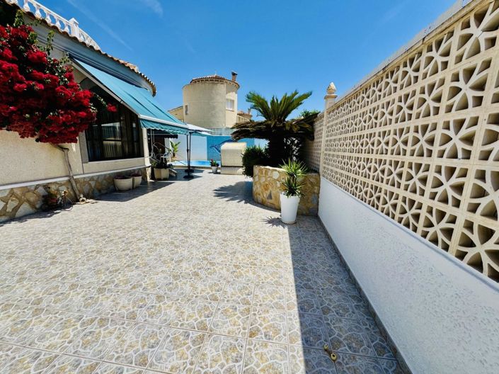 Image No.5-2 Bed Villa for sale