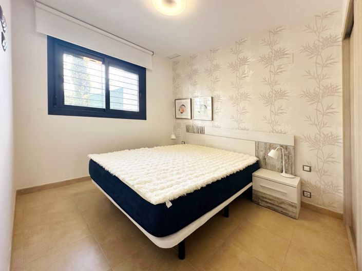 Image No.19-2 Bed House for sale