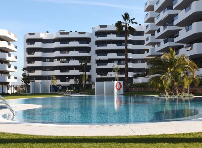 Image No.30-2 Bed House for sale