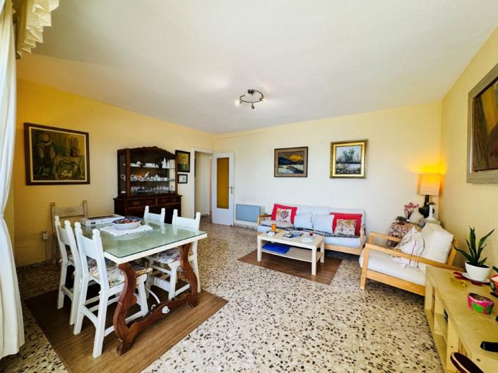 Image No.16-3 Bed Property for sale