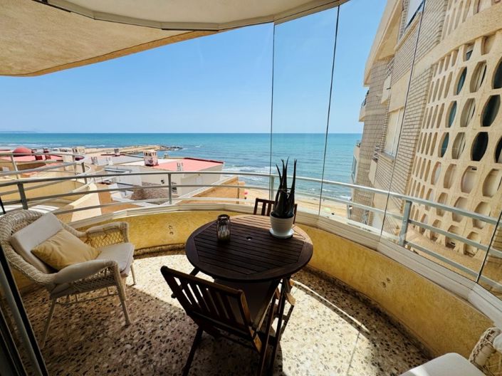 Image No.17-3 Bed Property for sale