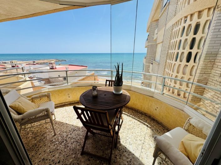 Image No.19-3 Bed Property for sale