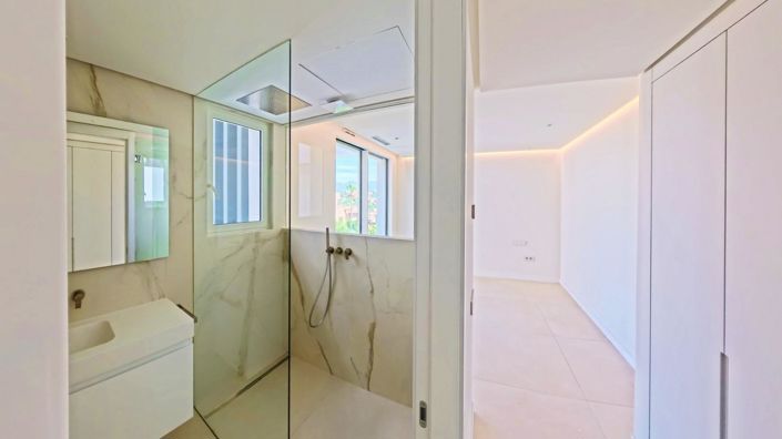 Image No.32-3 Bed Apartment for sale