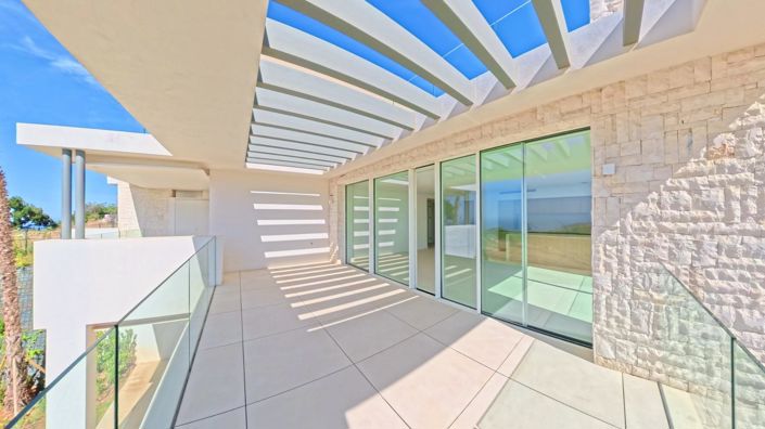 Image No.35-3 Bed Apartment for sale