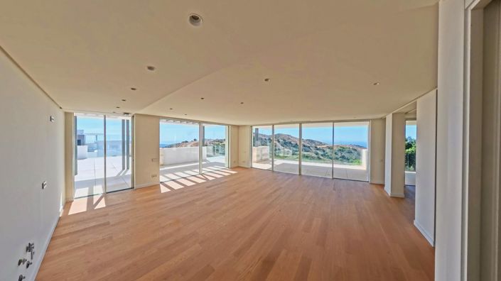 Image No.34-4 Bed Apartment for sale