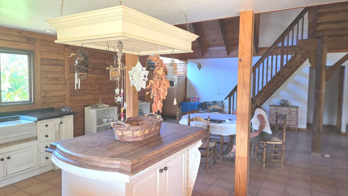 Image No.16-4 Bed House for sale