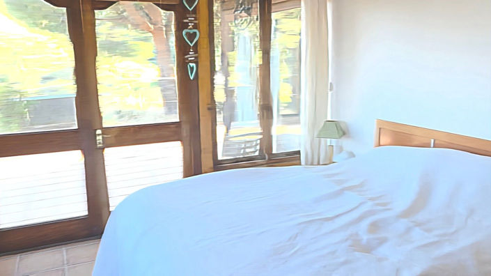 Image No.18-4 Bed House for sale