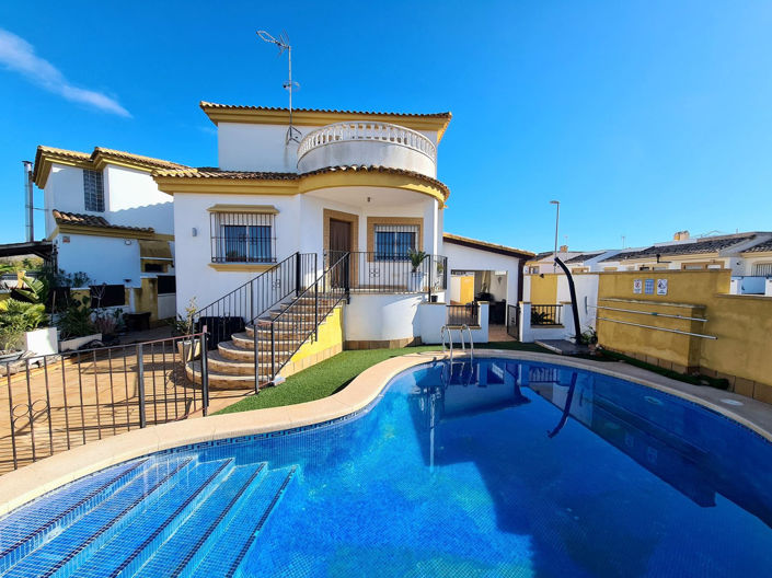 Image No.3-3 Bed House for sale