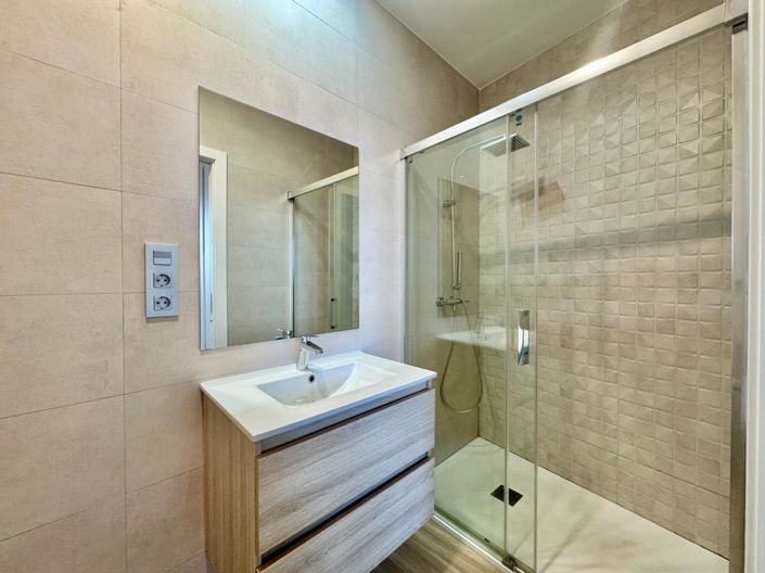 Image No.28-2 Bed Apartment for sale