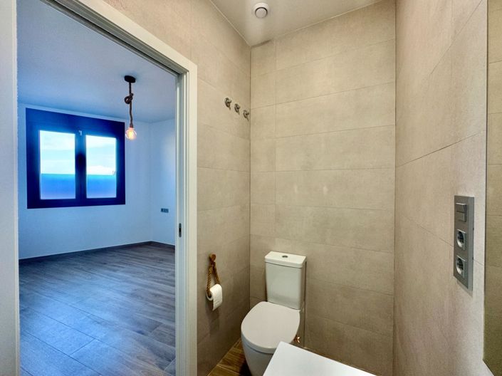 Image No.31-2 Bed Apartment for sale