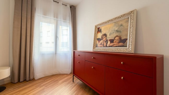 Image No.30-3 Bed Property for sale