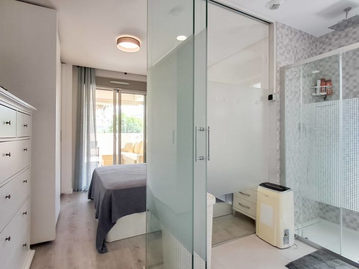 Image No.24-3 Bed House for sale