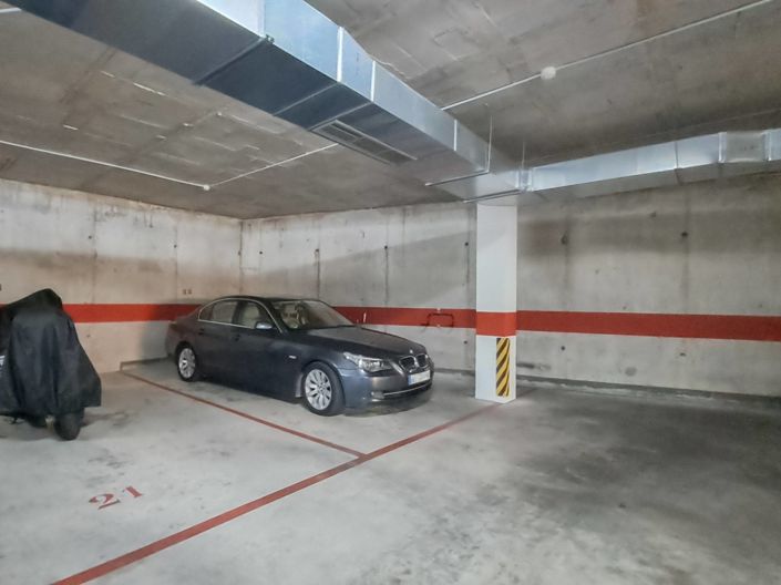 Image No.45-3 Bed House for sale