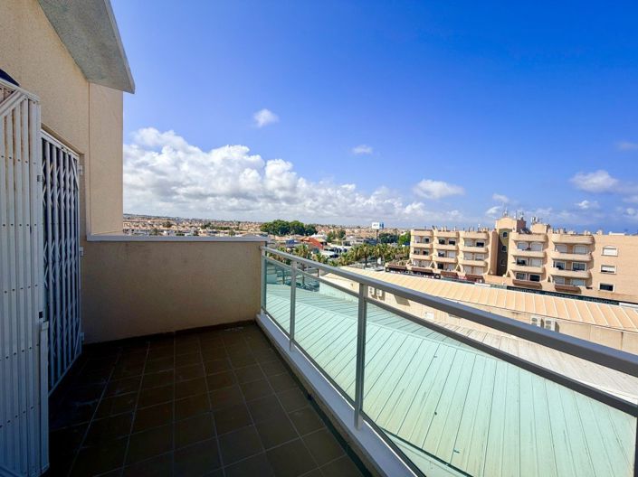 Image No.12-2 Bed Apartment for sale