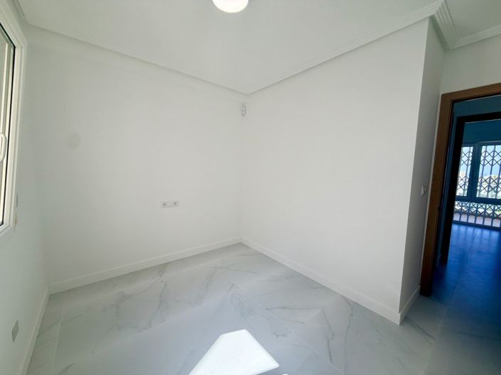 Image No.13-2 Bed Apartment for sale