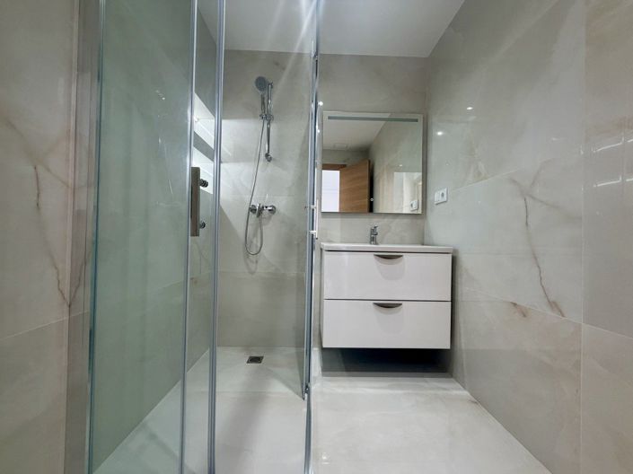 Image No.19-2 Bed Apartment for sale